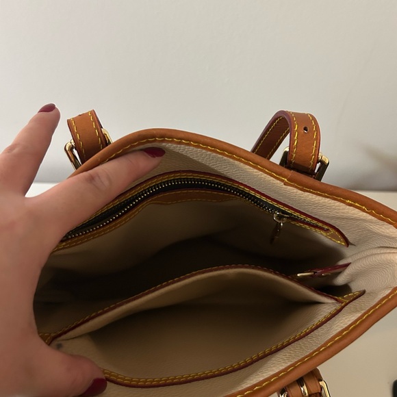 Louis Vuitton Classic Brown Monogram Tote - Picture 4 of 7